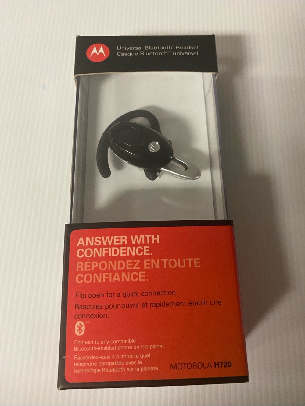 Motorola H720 Universal Bluetooth Headset New